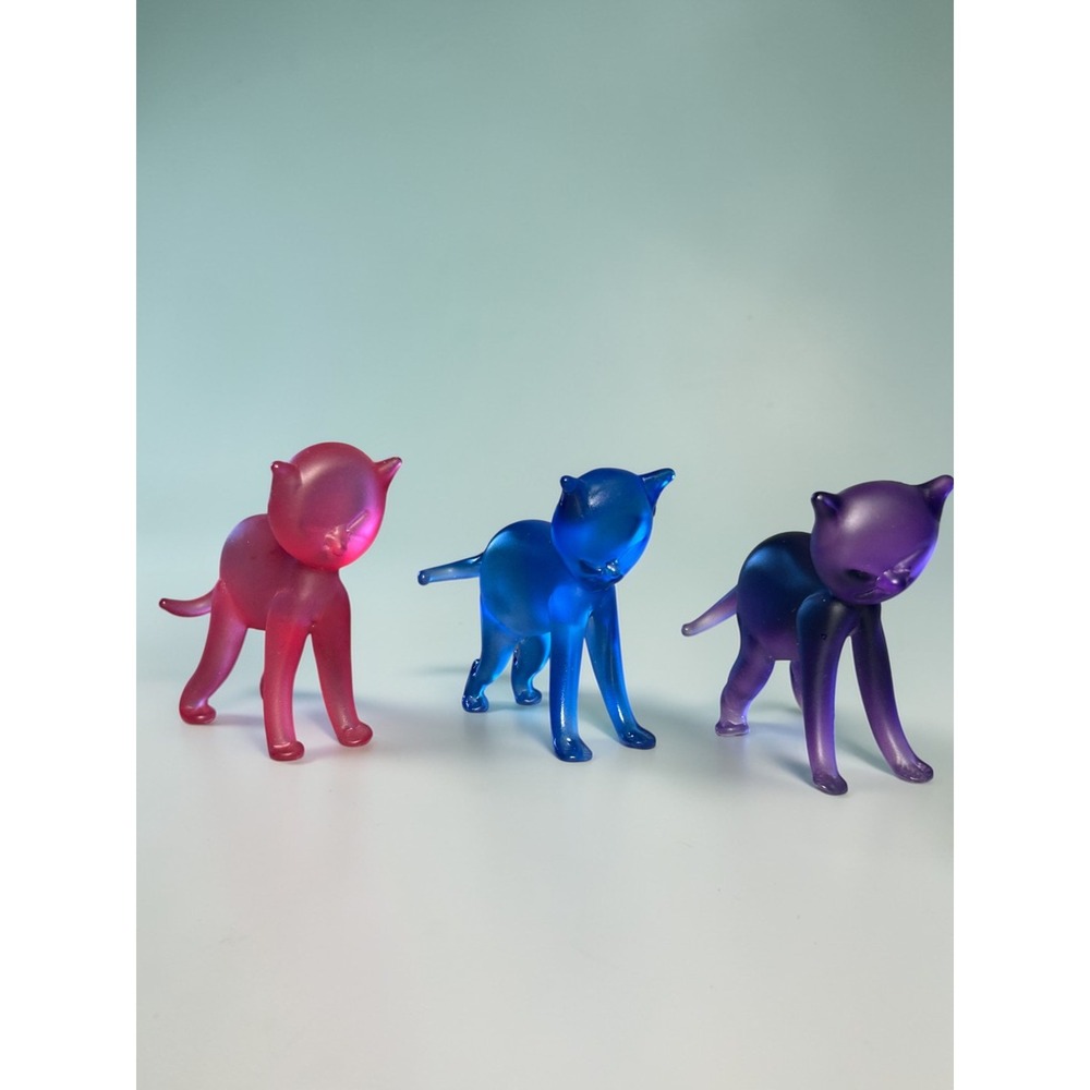 Set of 4 Frosted Glass Cat Figurines Pink Blue Purple Green Art Glass Miniatures